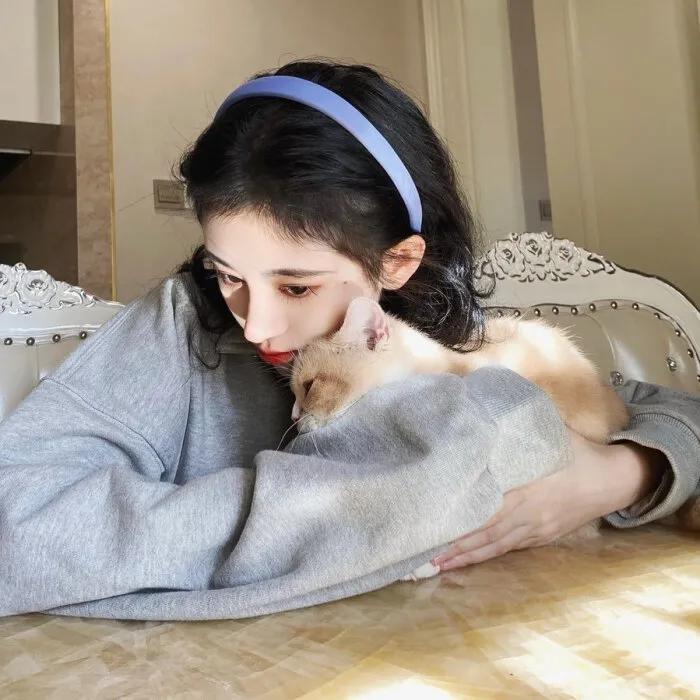 关于鞠婧祎爱豆闺蜜头像,鞠婧祎头像漫画