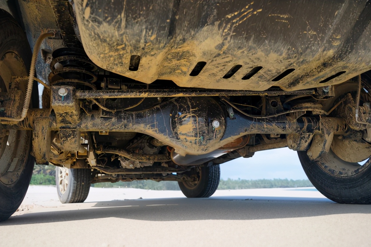 北汽bj40试驾2.0t,2024款bj40深度越野评测