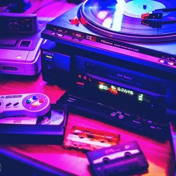 1999故事背景音乐,1974年背景音乐春天的故事