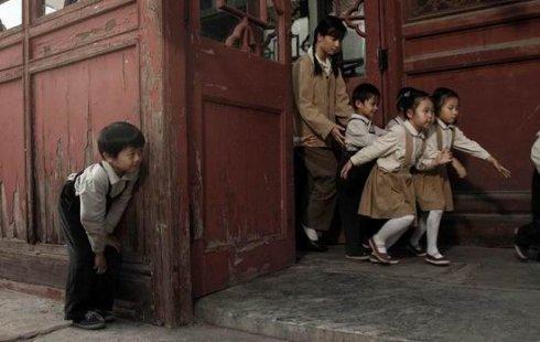 孩子被其他同学排斥孤立很伤心？不用担心，五个方法有效解决难题