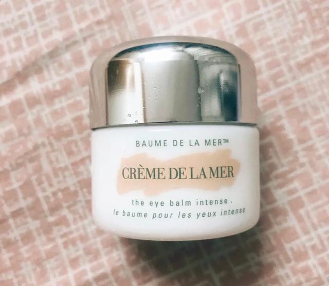 可以让眼部饱满的眼霜推荐,眼霜推荐去细纹抗皱性价比高