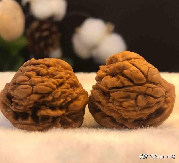 文玩核桃开裂了抹点大蒜行吗,文玩核桃开裂能自己愈合吗