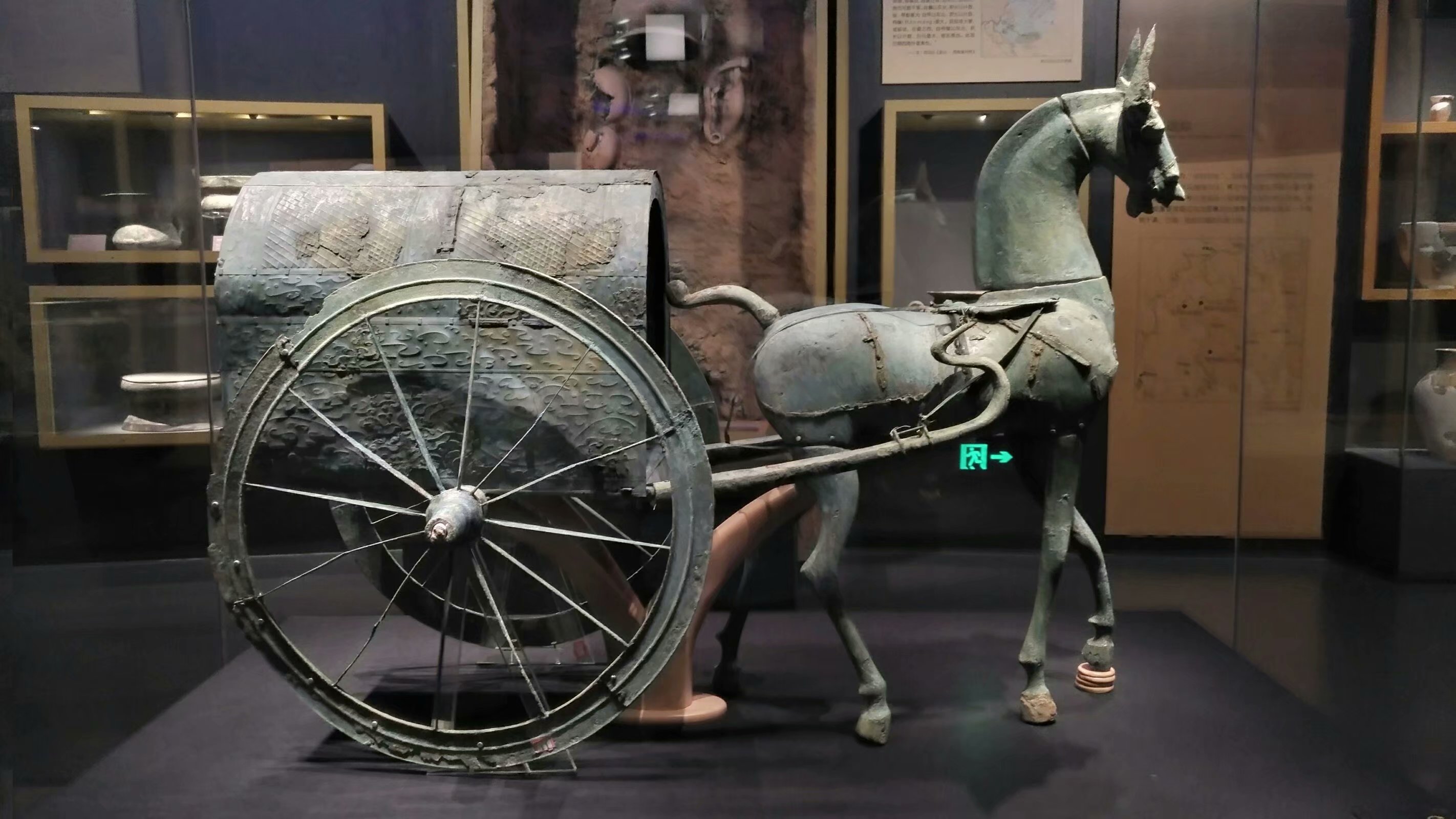 古滇国和夜郎古国谁更强大,历史上真实的夜郎国视频