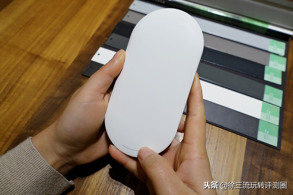 充电宝是直流还是交流,无线充电宝和有线充电宝哪个更好