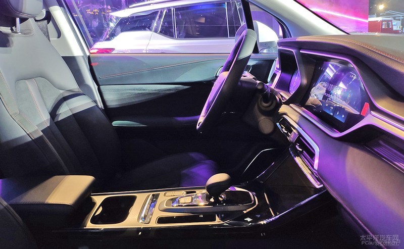 奥迪新a4l2023款,奥迪a3和小鹏p7哪个好