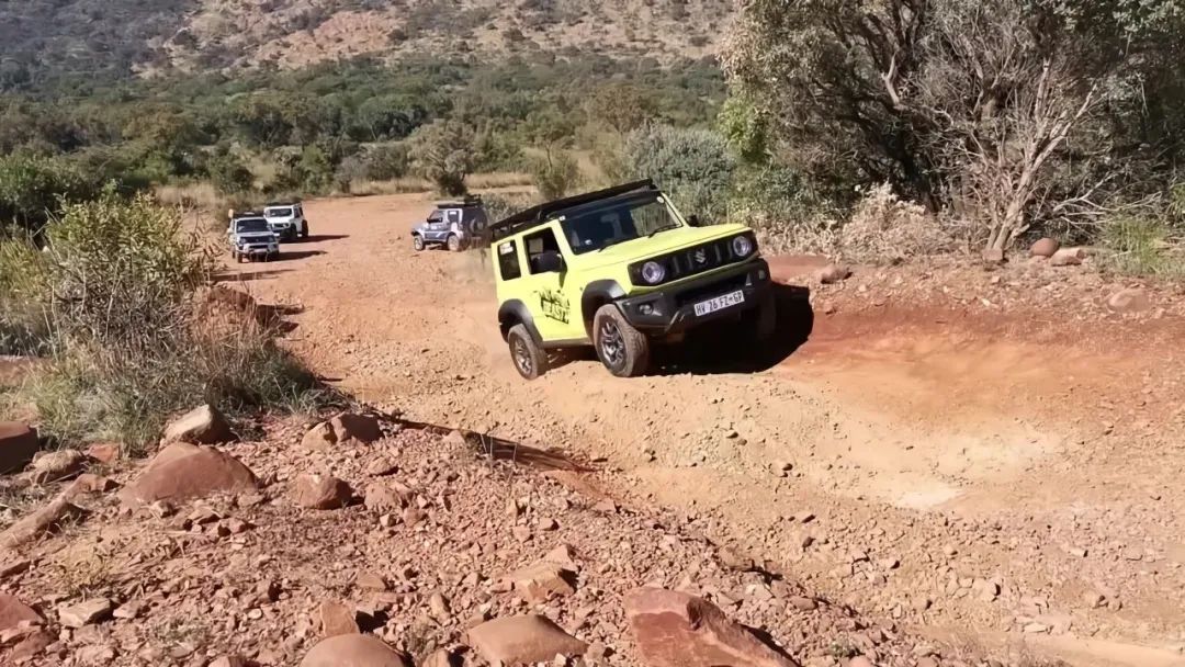 牧马人和小g哪个好,小牧马人和小g哪个好