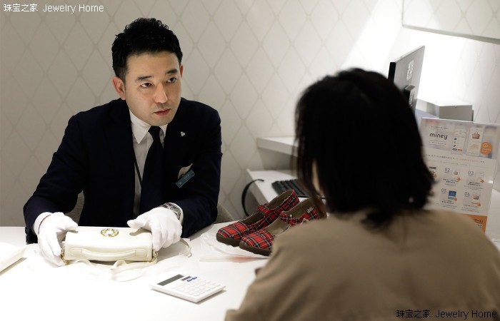 日本卡地亚戒指价格,在日本花3800万买郊区别墅