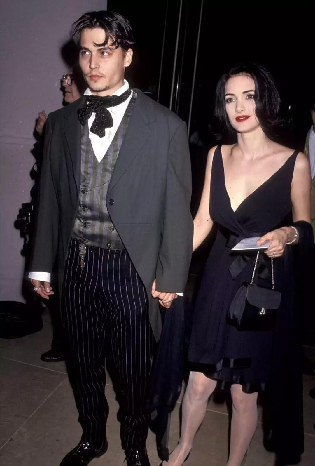 女人爱穿的袜子,女人穿丝袜和棉袜区别