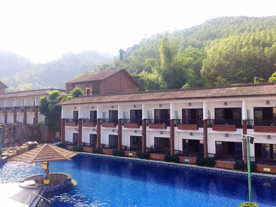 惠州博罗木屋温泉,惠州富力养生谷网红温泉度假别墅