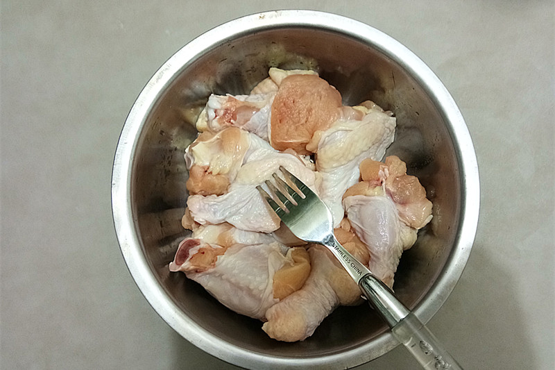 怎么炸鸡全翅又酥又脆,比麦当劳好吃的炸鸡翅做法