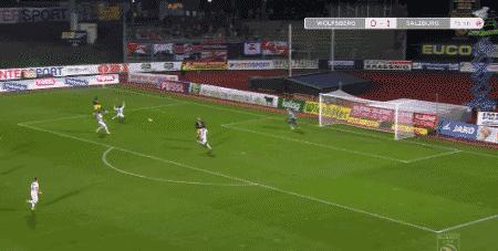 能赖孩子吗？挪威19岁小将已成欧冠最佳射手！国青小将还颠不好球