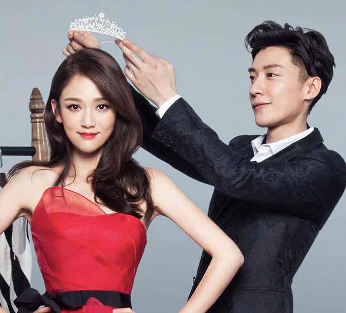 知名艺人自杀后,他的父母却被网暴了