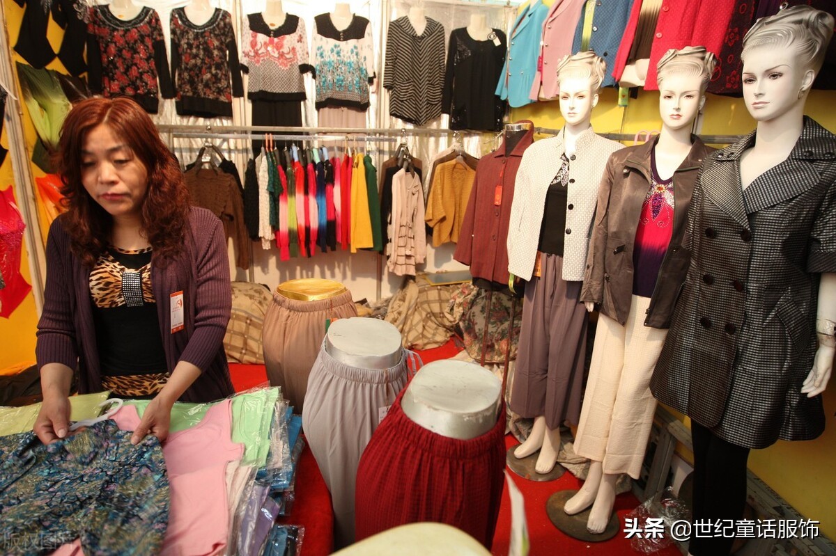 新手做服装没有本钱怎么做,为什么新手小白不适合做服装