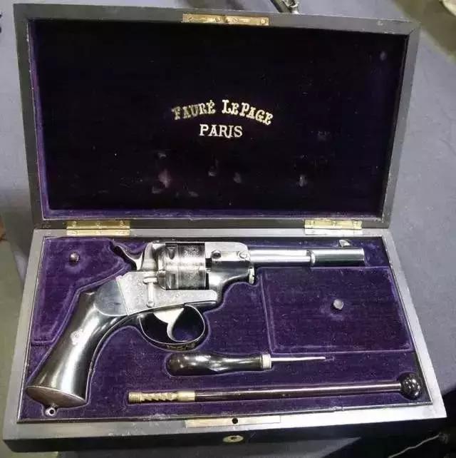 一分钟带你了解十大名店,一分钟让你认识广州