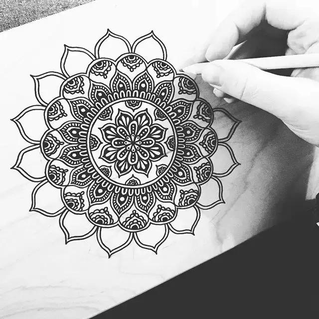 墙上画画装饰,把家里白墙都画满好看的画