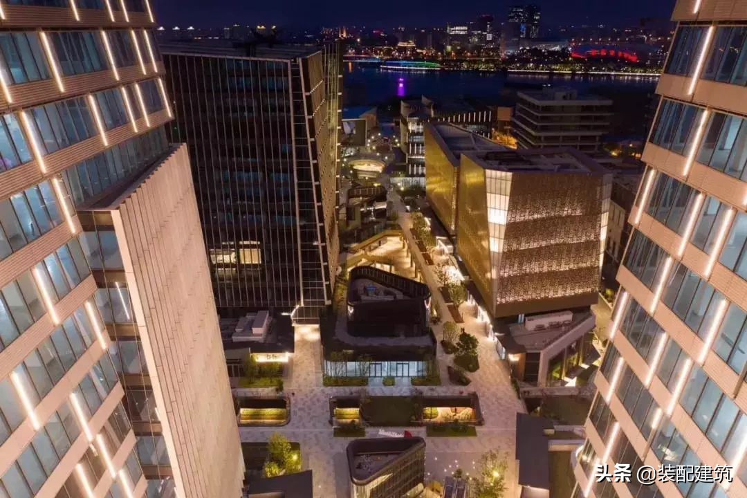 上海黄浦江边的标志性建筑,上海黄浦江新地标