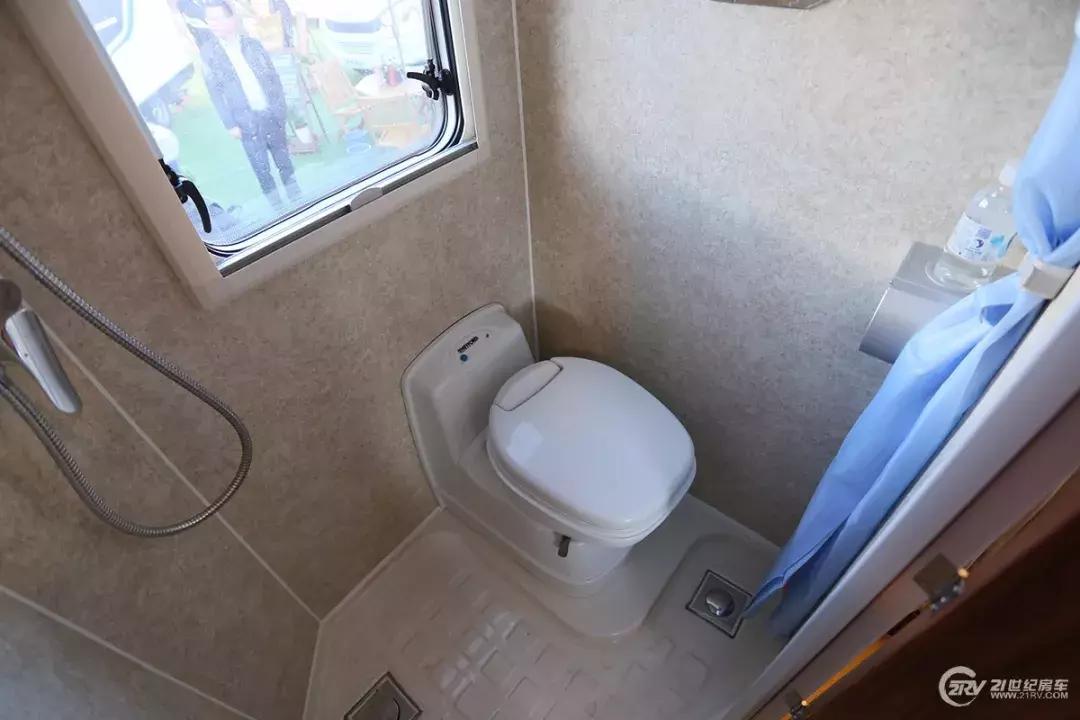 6万到8万的自动挡房车推荐,家用自动挡房车20-30万6人