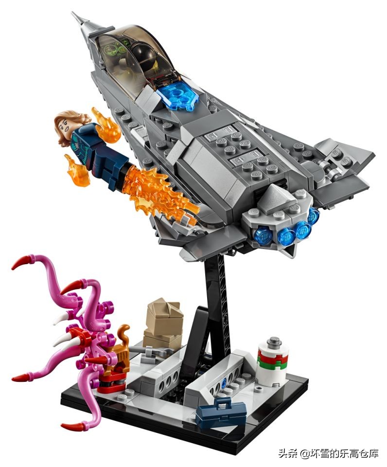 惊奇队长噬元兽,惊奇队长噬元兽吞噬宇宙魔方视频