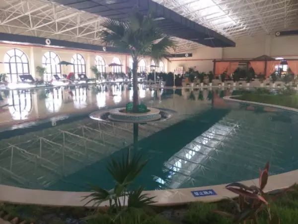 北京带孩子泡温泉的好去处,北京哪里可以滑雪泡温泉