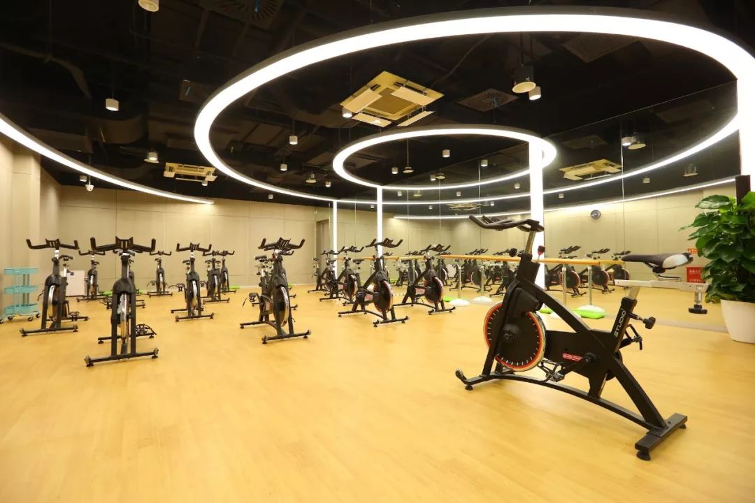 灏忕背蹇墜鎬婚儴,灏忕背鍐呴儴澶фゼ