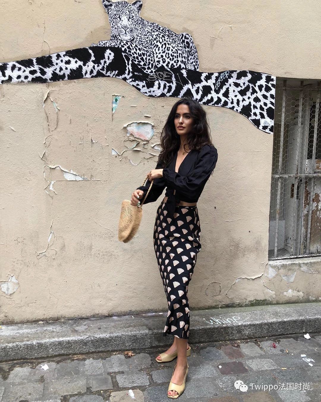 巴黎女孩春天穿什么裙子,法国女人夏天穿什么裙子