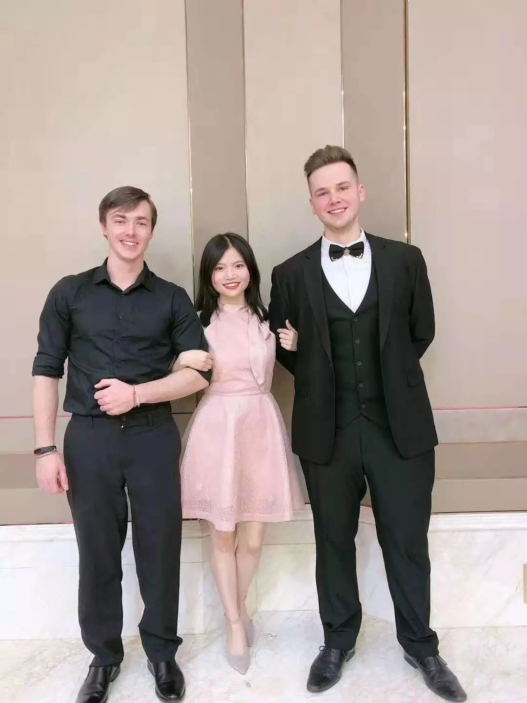 鑻卞瓪澶哄啝,鑻卞瓪娲诲姩鍥為【