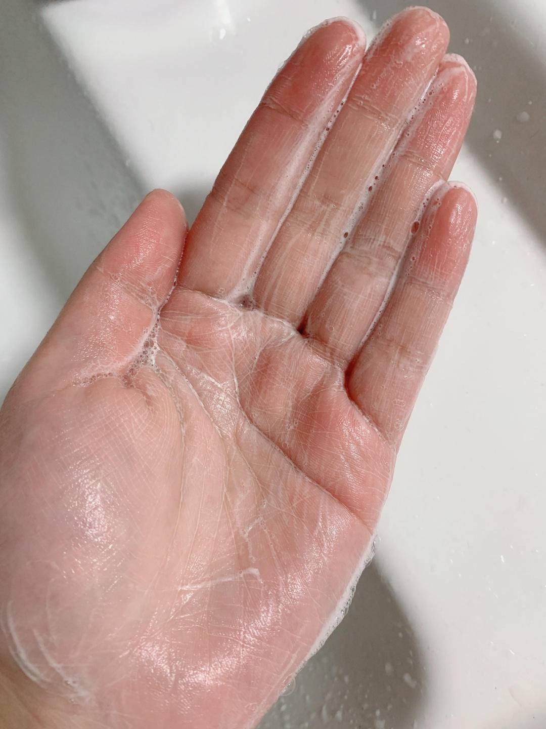 千万别买的烟酰胺洗面奶,千万不要买这几支会烂脸的洗面奶