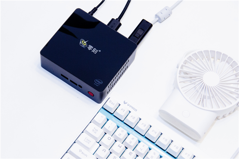 办公新选择，零刻BeelinkEQ55体验