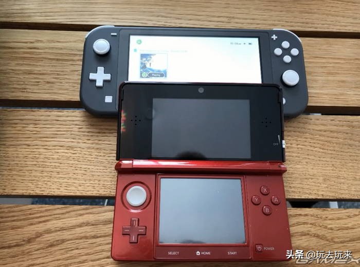 掌机任天堂switchlite,任天堂switch对比lite