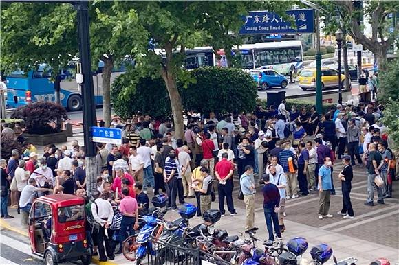 股市暴涨众生相,股市大涨股民众生相