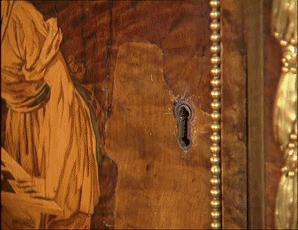 看完这些处处是机关的家具,才知道小时候的文具盒是这么来的