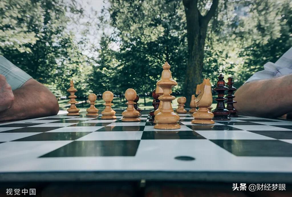 网络小贷博弈进行时