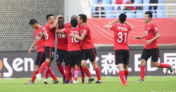 辽足十冠王,十连冠辽足有多强