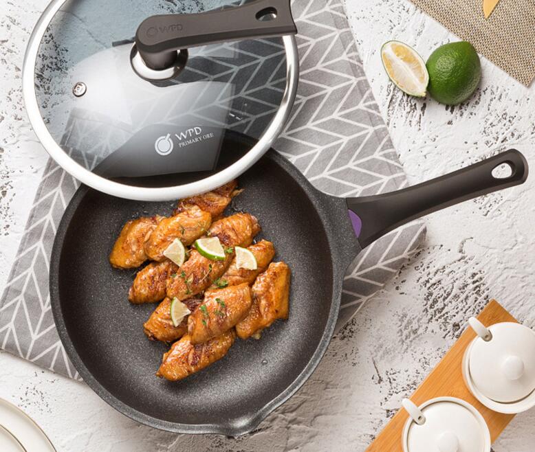 怎样选择无油烟不粘锅,无油烟不粘锅注意的问题