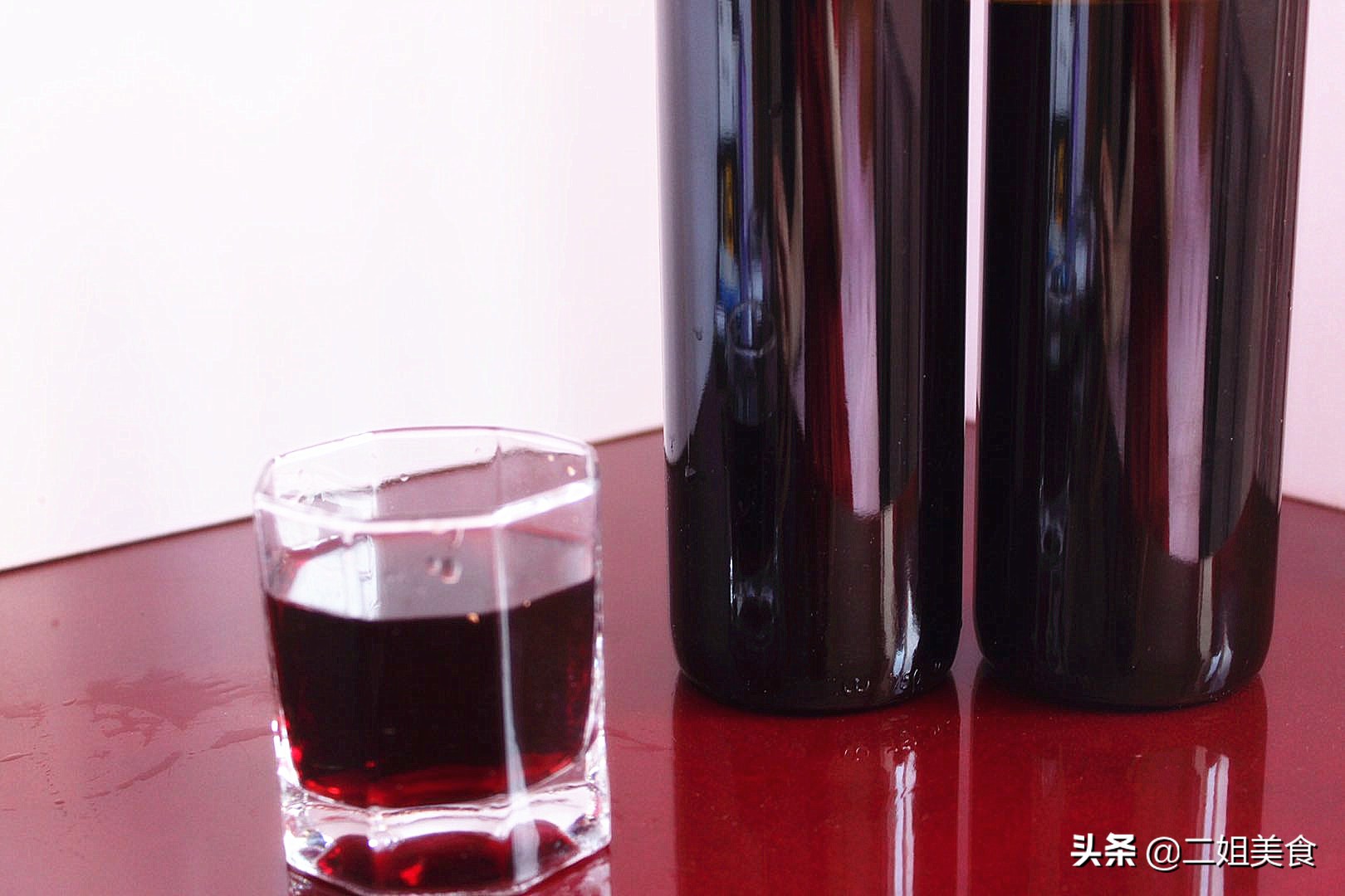 红酒发酸发涩正常吗,喝红酒不醉妙招