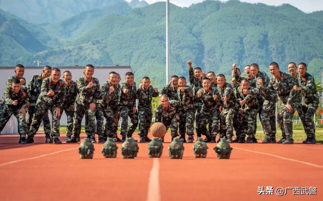 当兵当久了性格变化,儿子当兵后的变化