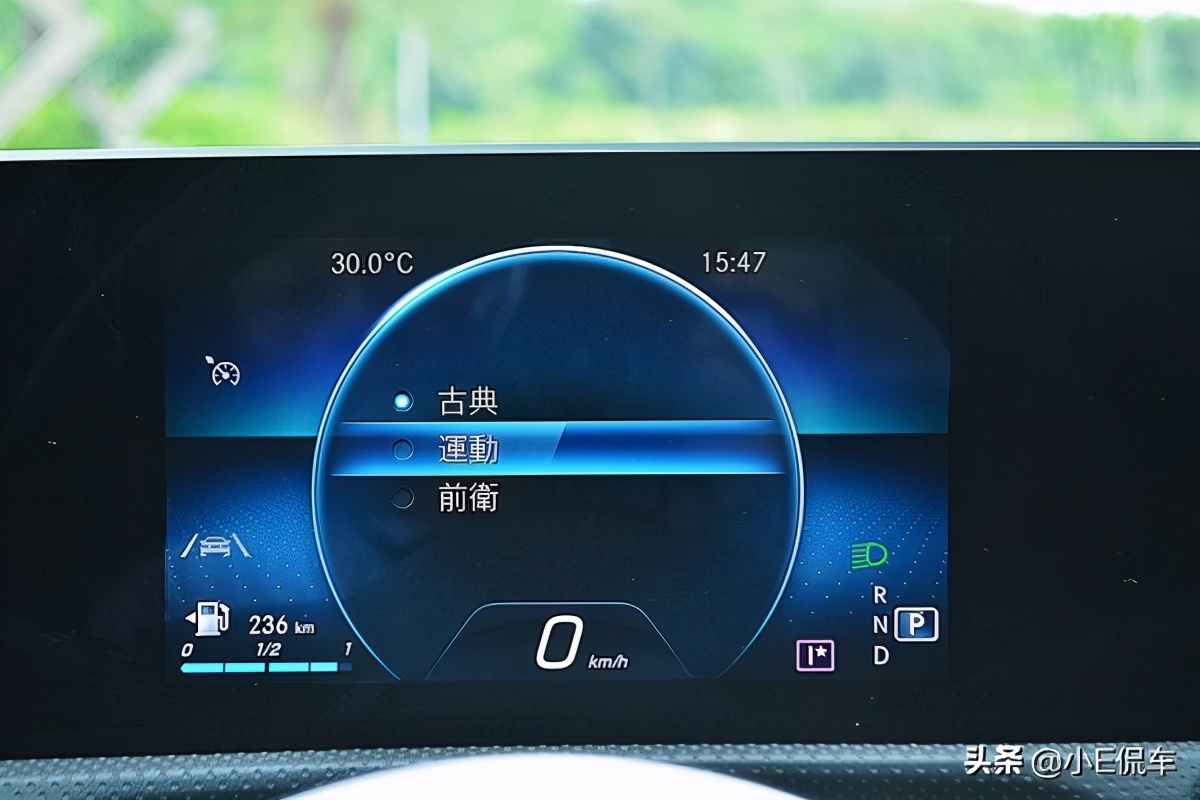 奔驰cla200动感和时尚的区别,新款奔驰cla200试驾视频