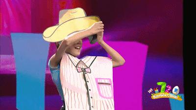 月亮姐姐变装秀视频,月亮姐姐穿衣裳视频