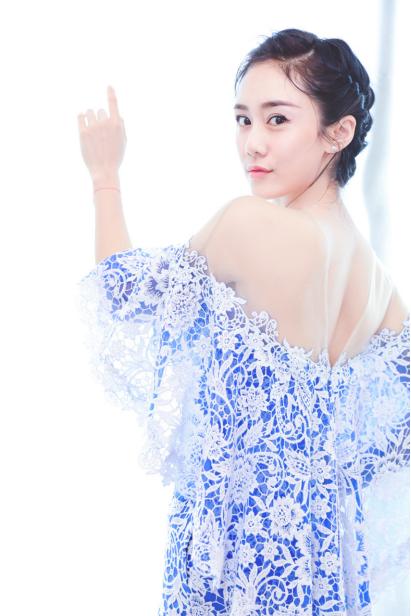 刘芸写真魅力洒脱,刘芸容貌变化