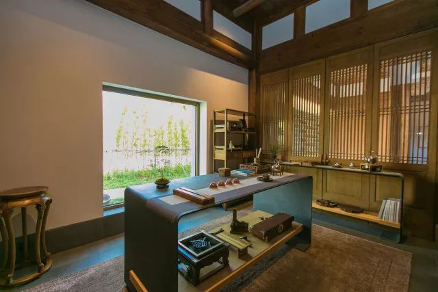 一晚80000，历时10年，耗资33亿的上海安缦，...