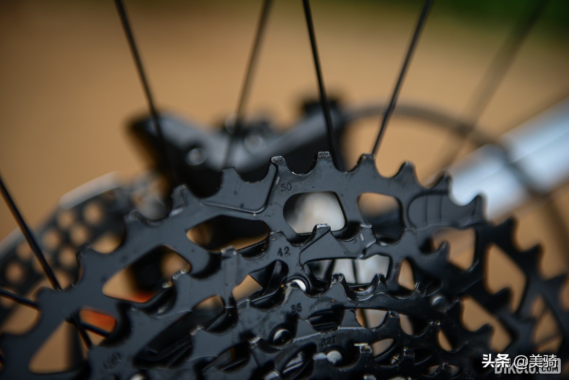 捷安特入门山地车测评,捷安特山地车公路车测评