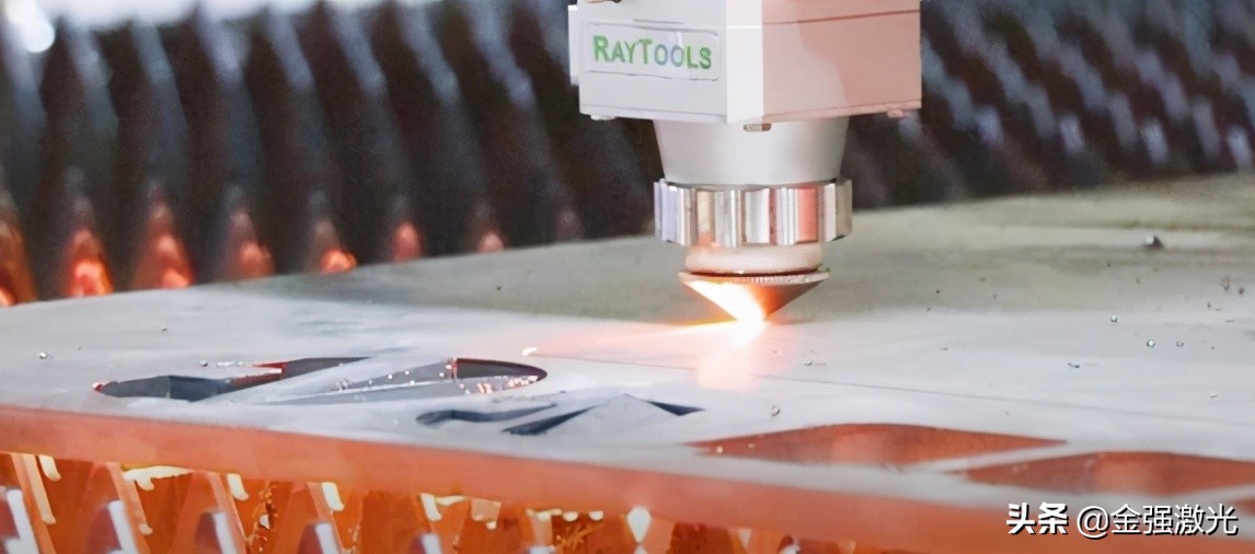 高功率激光切割机的优势和缺点,高功率激光切割机速度