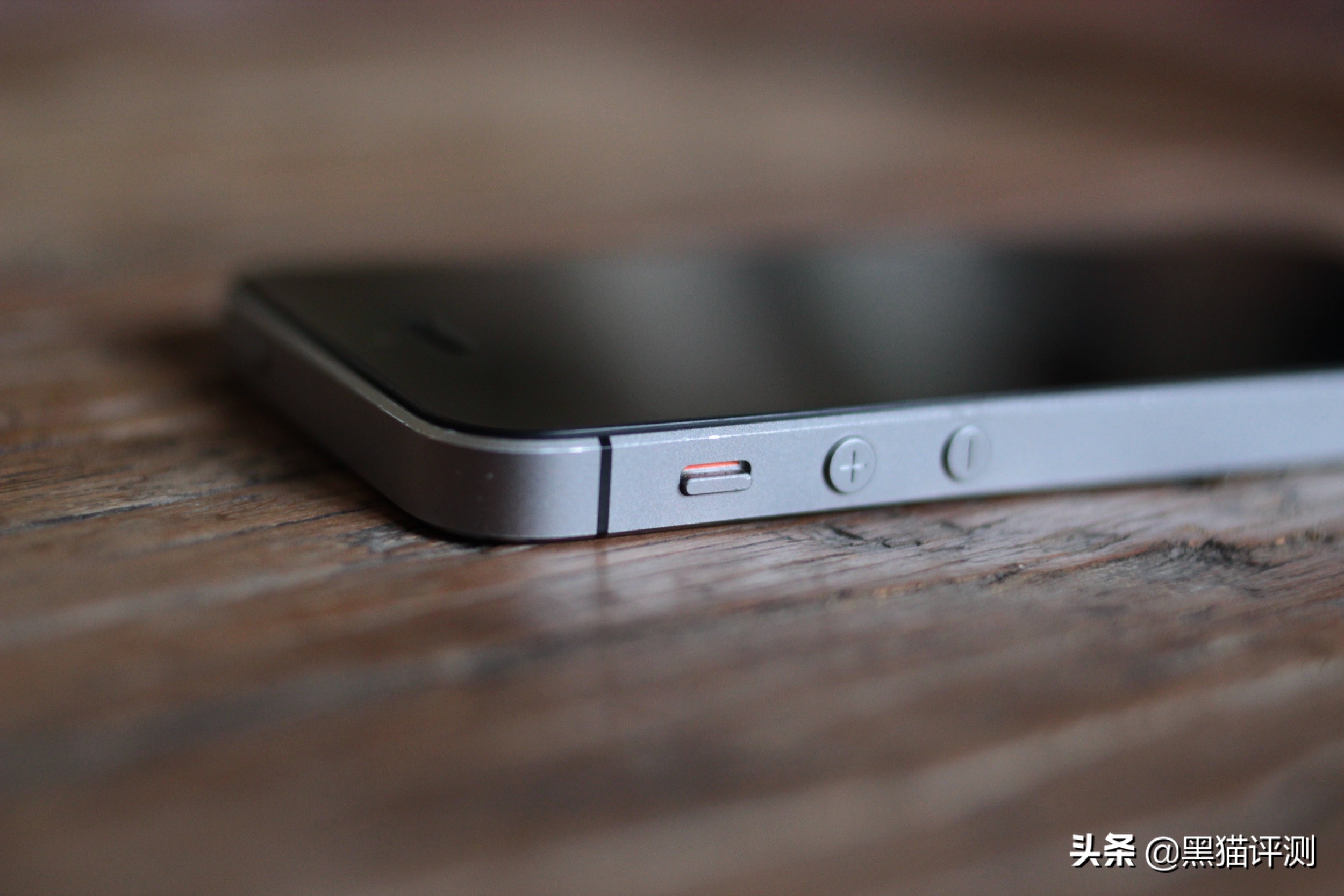 新款iphonese值不值得购买,新款iphonese值得买么