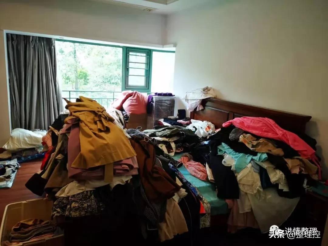 帽子围巾包包收纳方法,带帽子运动衣收纳法