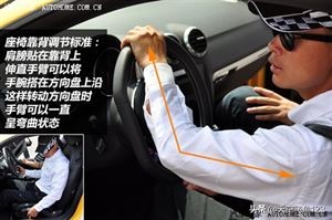 为什么高速公路指示牌绿底白字,高速上黄色指示牌是什么意思