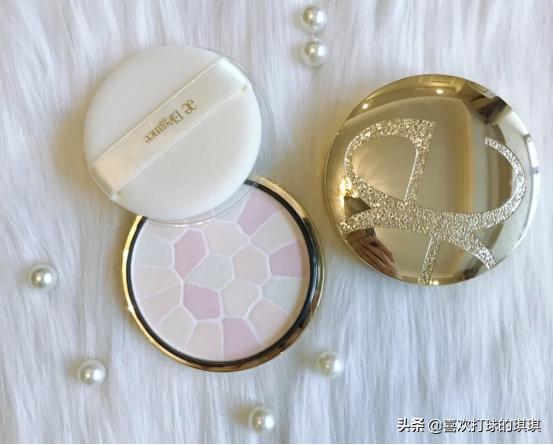 出门脸部如何控油定妆,化妆定妆半小时后油光满面怎么办