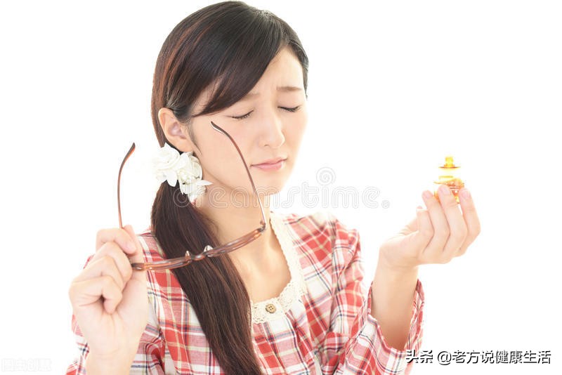 小孩眼睛干涩视力模糊怎么解决,怎样缓解孩子眼睛干涩疲劳