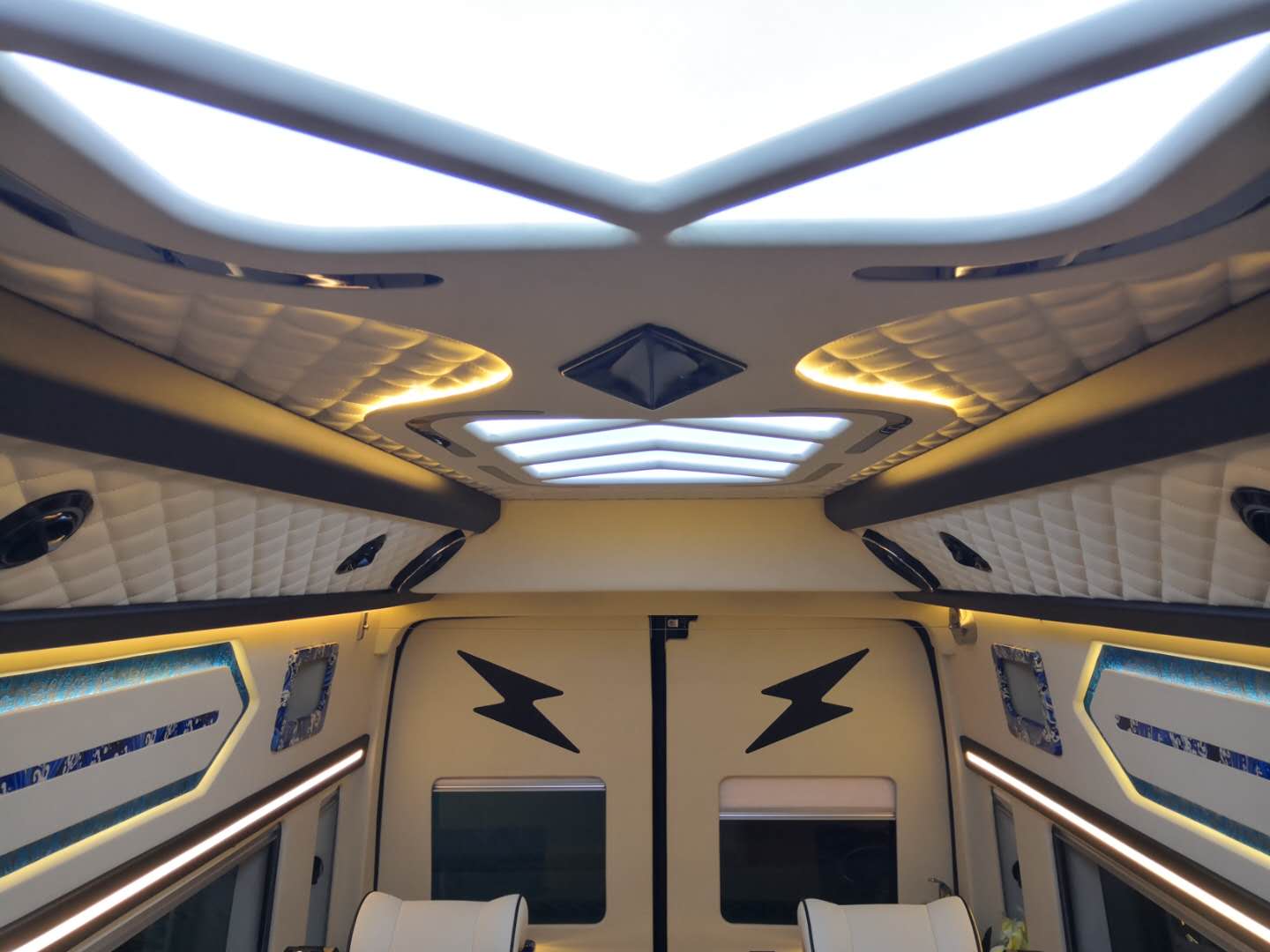 商务车成功人士,成功人士豪华商务车