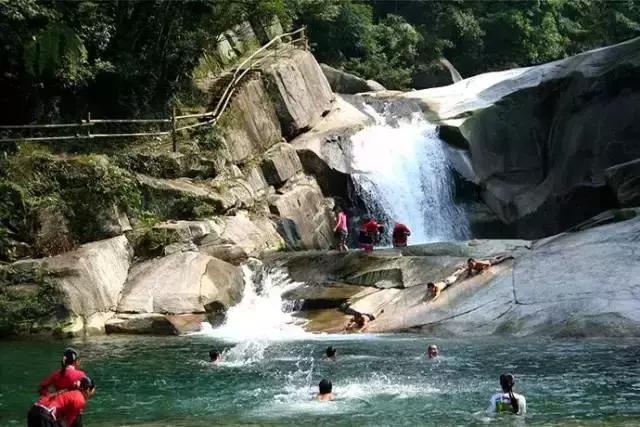 柳州到九寨沟自驾游攻略路线图,从广西柳州去九寨沟路过哪些景区