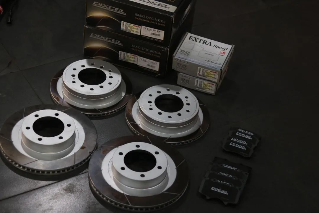 经典老车丰田lc90翻新复活,老款普拉多120翻新